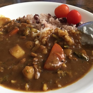 赤飯とカレー